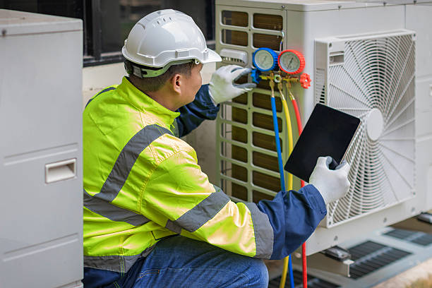 Professional Hvac technician working in Mineola, TX